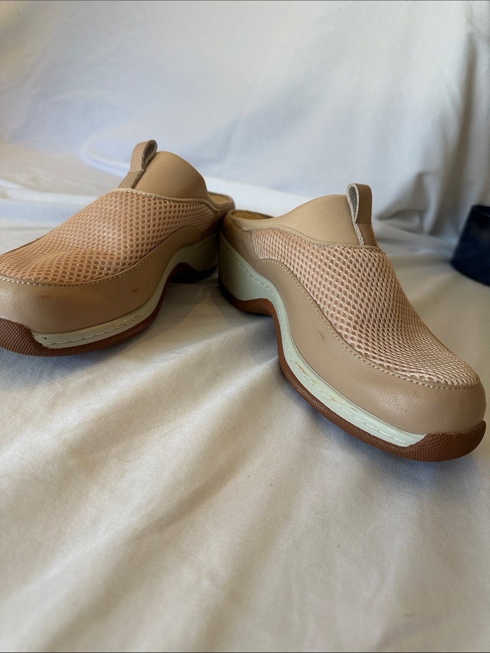 SoftWalk Women's Slip-On Clog in Light Beige